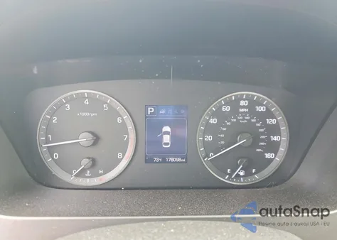 2017 Hyundai Sonata Base z USA, uszkodzony, nr VIN 5NPE24AF9HH577120